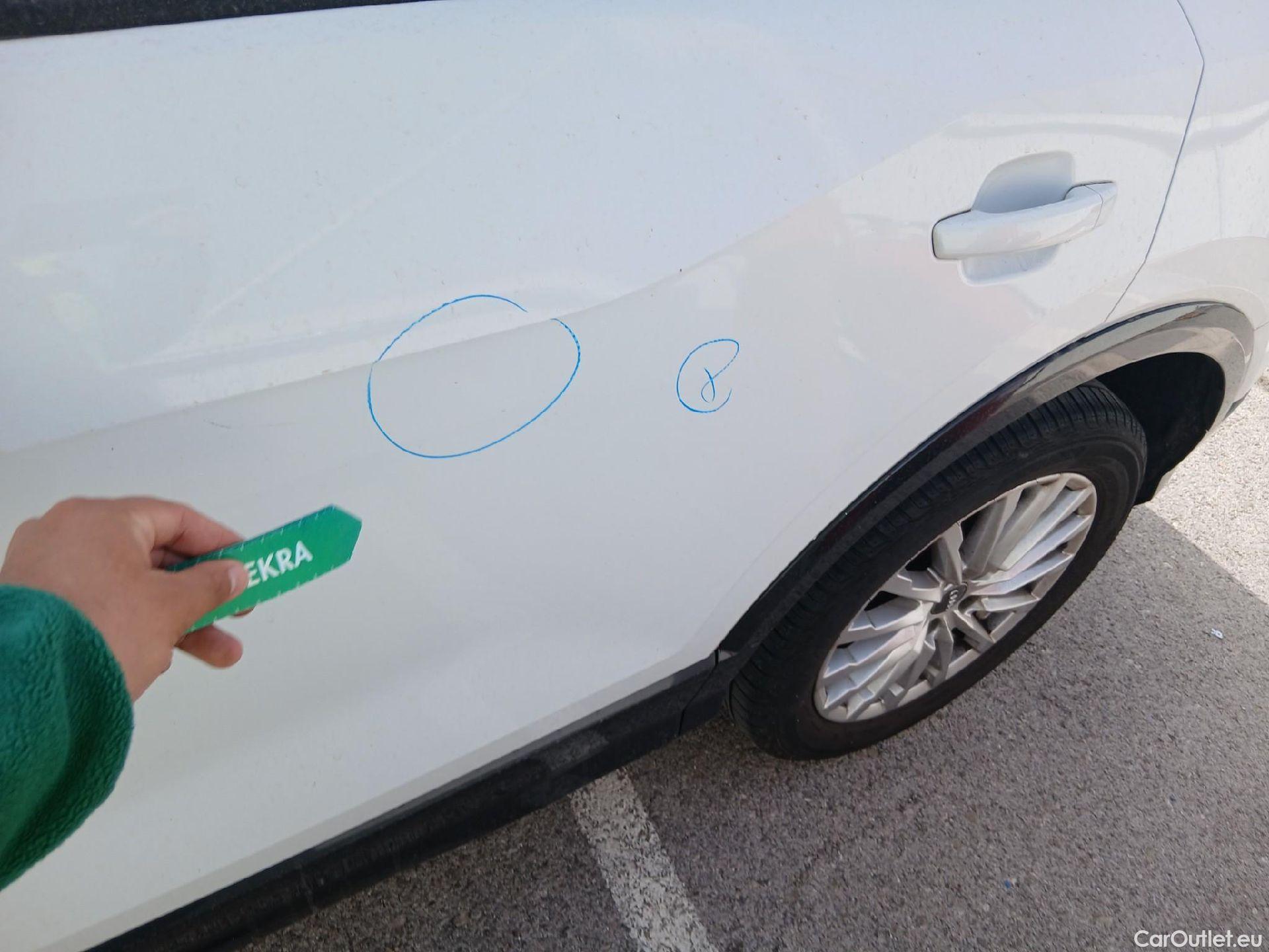  Audi  Q2 AUDI  / 2016 / 5P / todoterreno Design 30 TFSI 85kW (116CV) #11