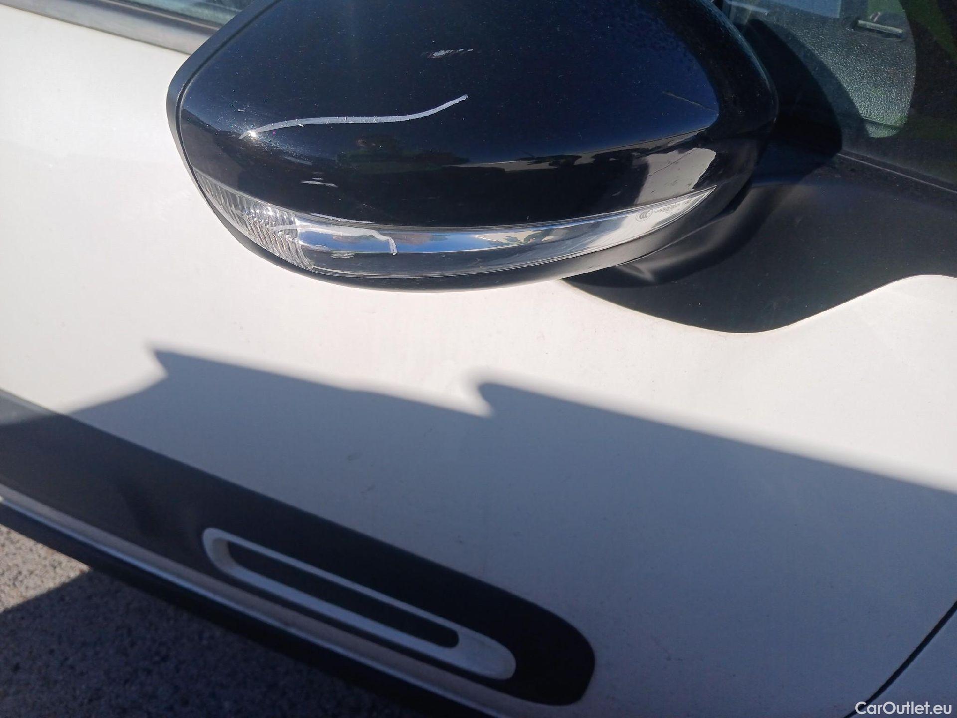  Citroen  C3 CITROEN  / 2020 / 5P / berlina con portón PureTech 81KW (110CV) S&S Feel Pack (AC2) #37