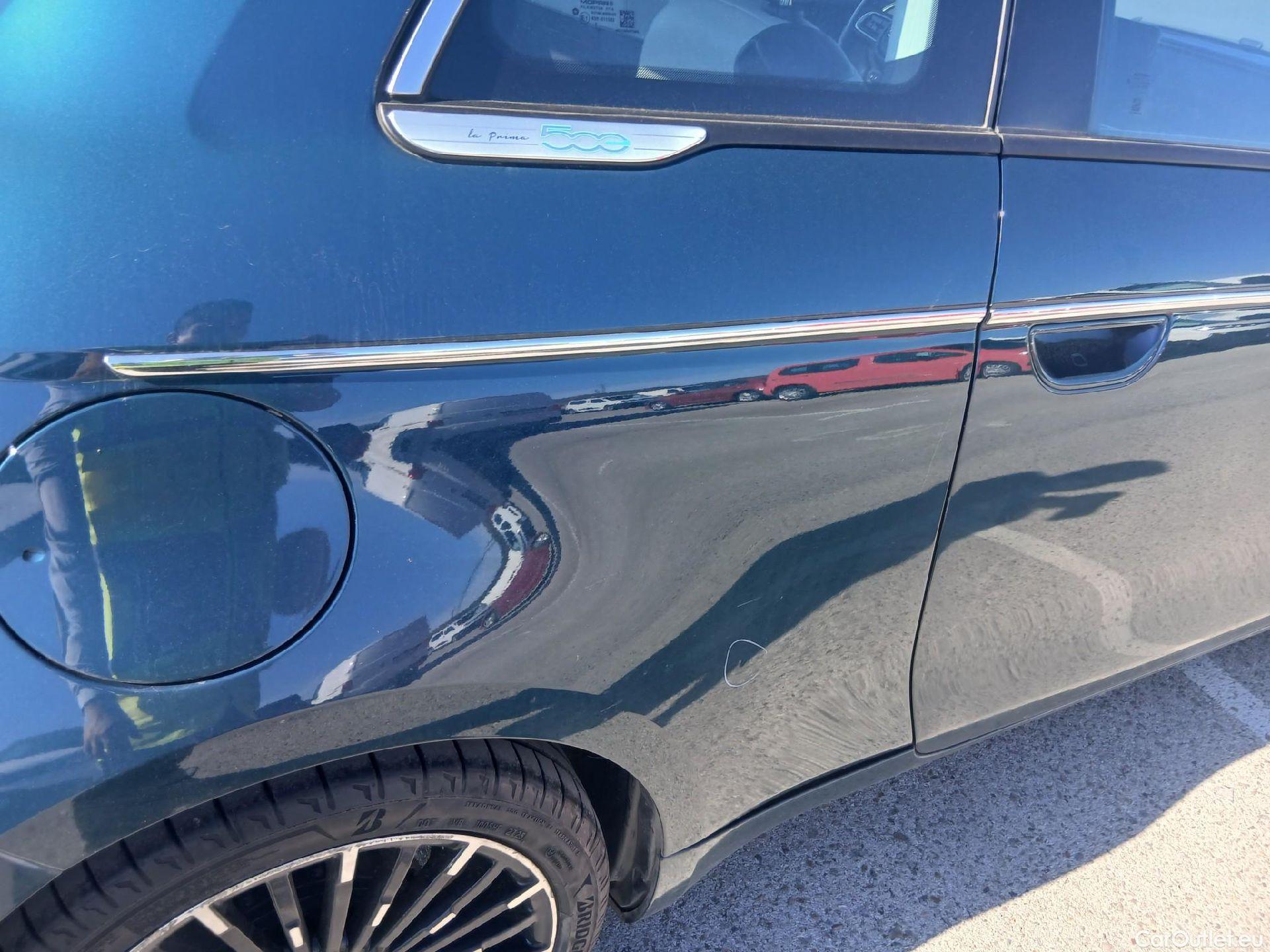  Fiat  500 FIAT  / 2020 / 3P / berlina con portón laPrima Hb 320km 85kW (118CV)(SL)(SP) #17