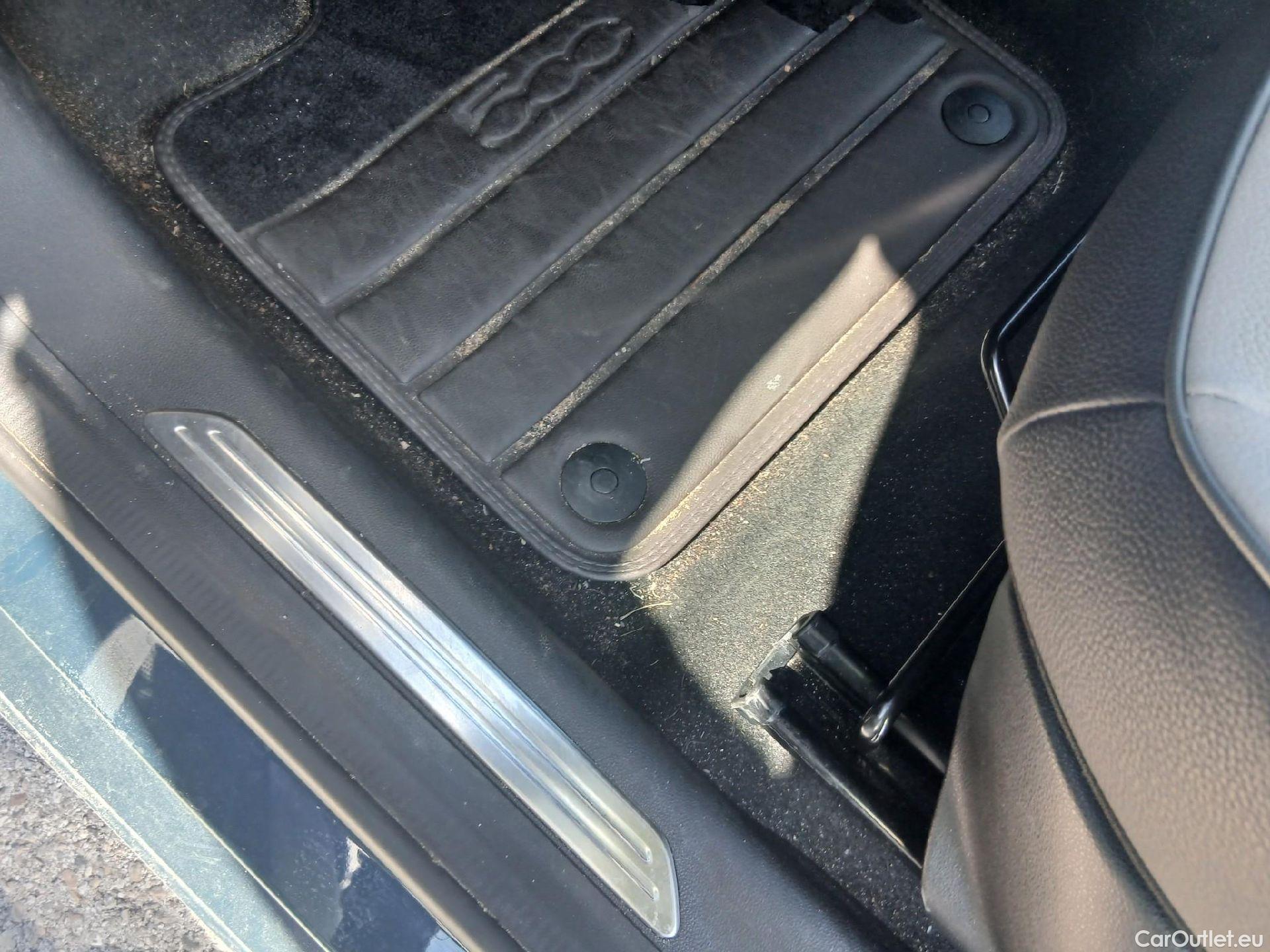  Fiat  500 FIAT  / 2020 / 3P / berlina con portón laPrima Hb 320km 85kW (118CV)(SL)(SP) #2