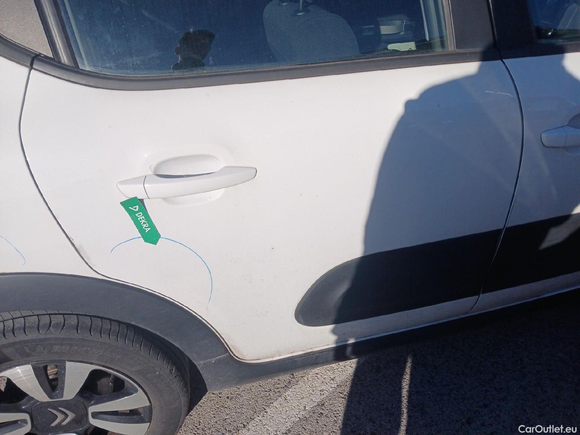  Citroen  C3 CITROEN  / 2020 / 5P / berlina con portón PureTech 81KW (110CV) S&S Feel Pack (AC2) #33