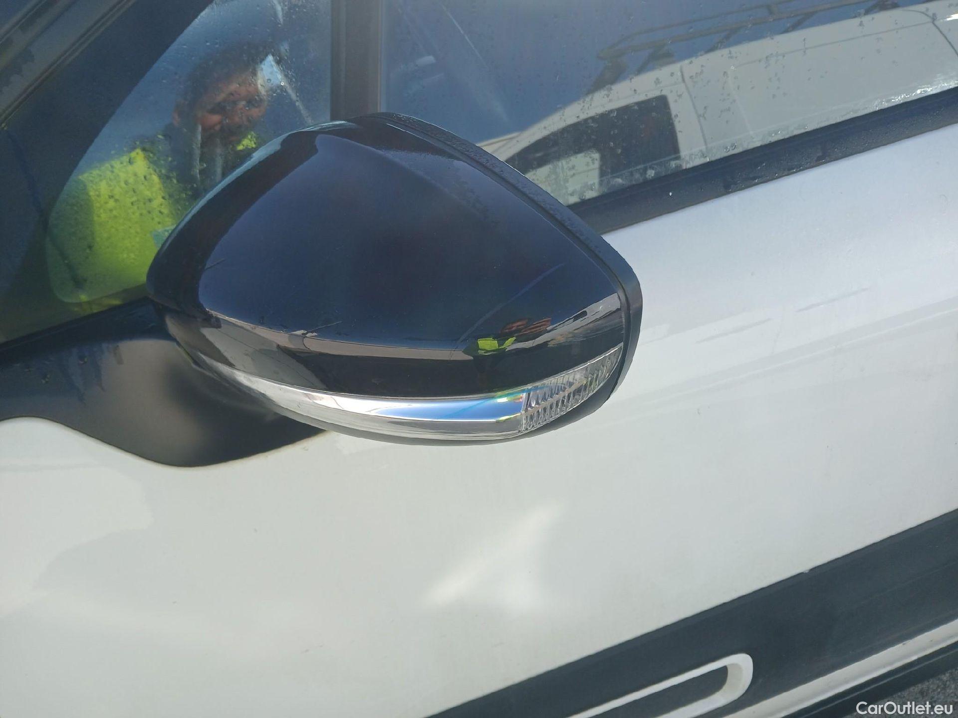  Citroen  C3 CITROEN  / 2020 / 5P / berlina con portón PureTech 81KW (110CV) S&S Feel Pack (AC2) #14