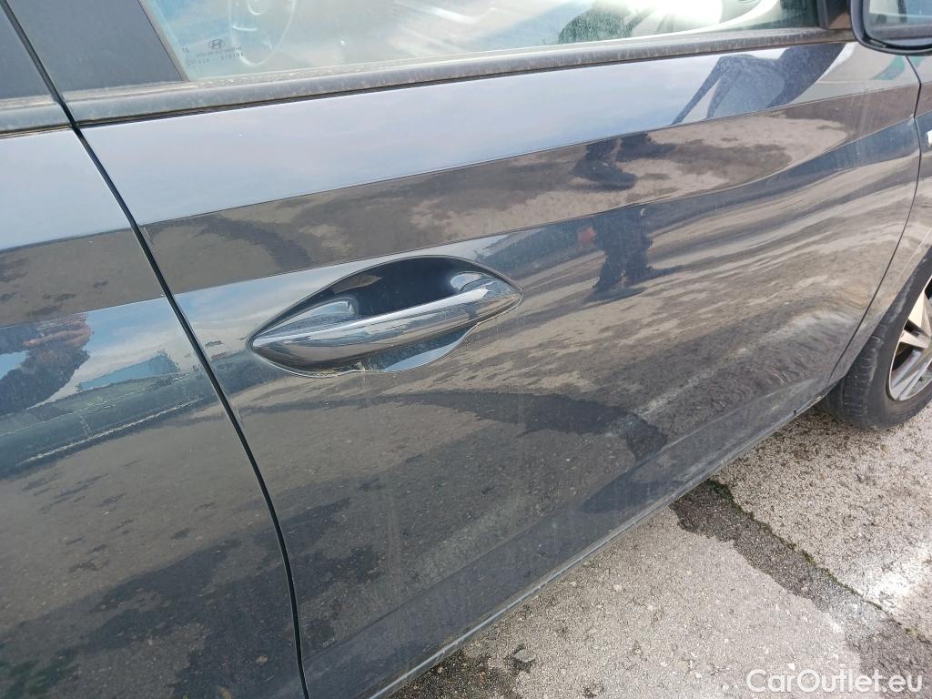  Hyundai  i20 HYUNDAI  / 2020 / 5P / berlina con portón 1.0 TGDI 74kW (100CV) 48V Klass DCT #22