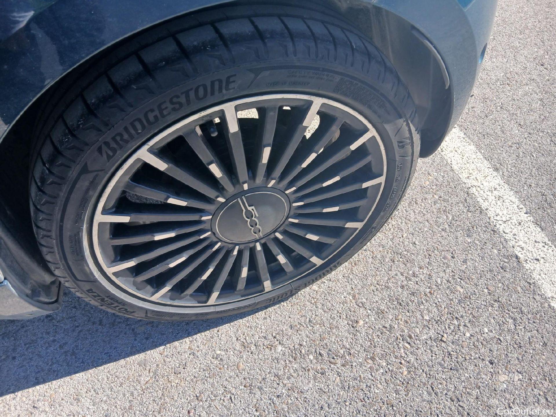  Fiat  500 FIAT  / 2020 / 3P / berlina con portón laPrima Hb 320km 85kW (118CV)(SL)(SP) #11