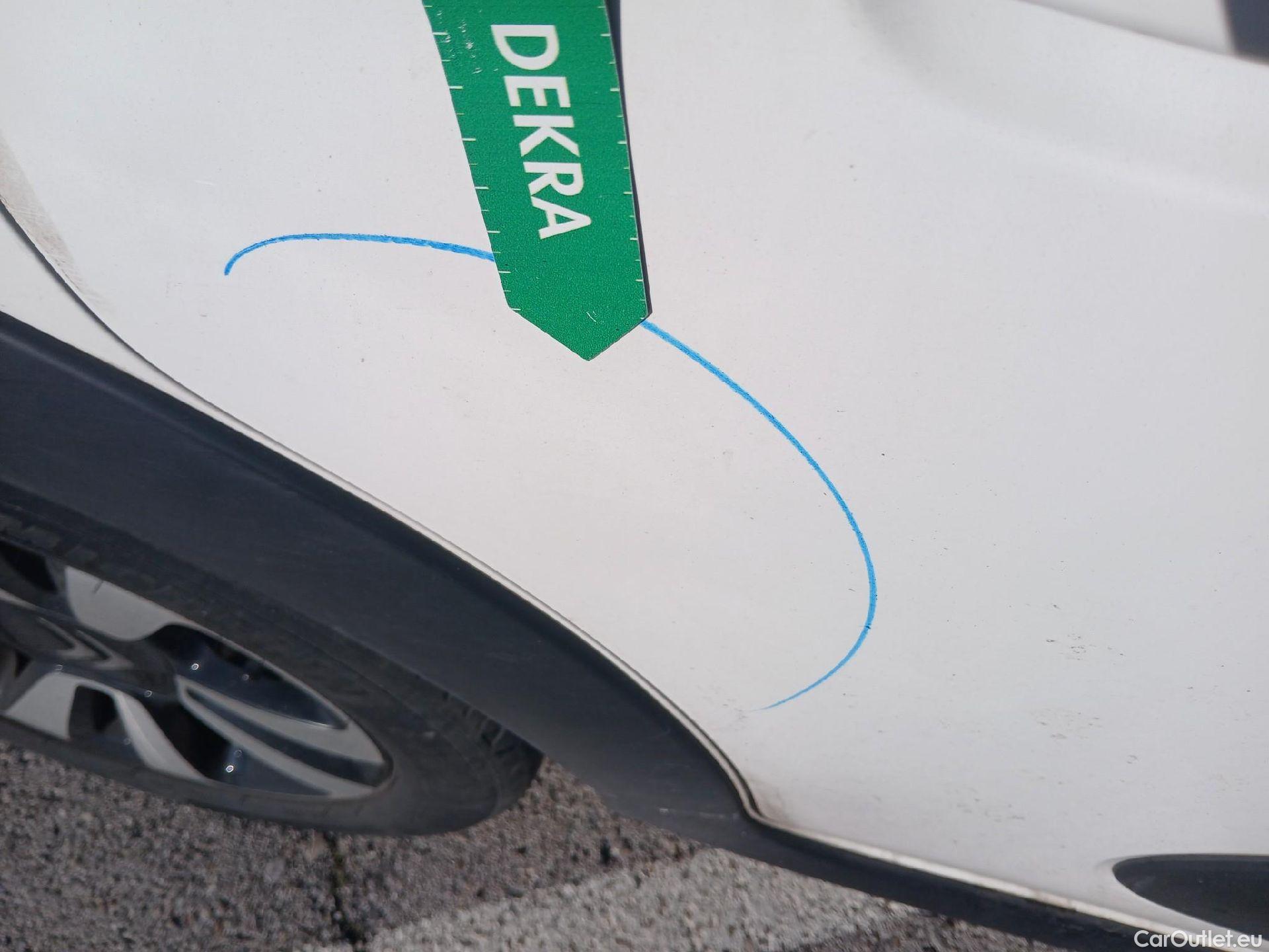  Citroen  C3 CITROEN  / 2020 / 5P / berlina con portón PureTech 81KW (110CV) S&S Feel Pack (AC2) #34