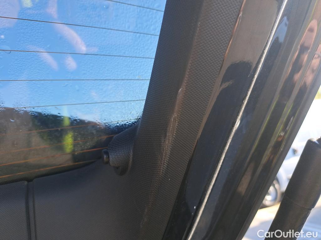  Bmw  Serie 1 BMW  / 2019 / 5P / berlina con portón 116d #27