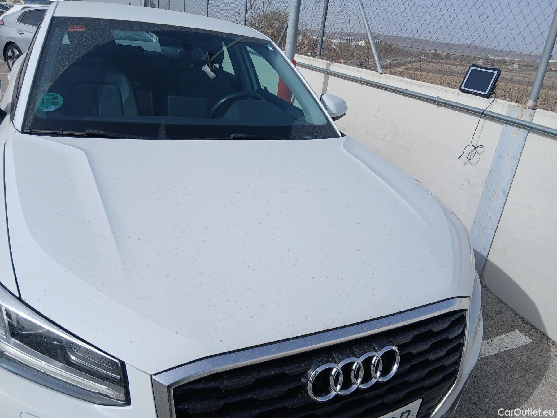  Audi  Q2 AUDI  / 2016 / 5P / todoterreno Design 30 TFSI 85kW (116CV) #5