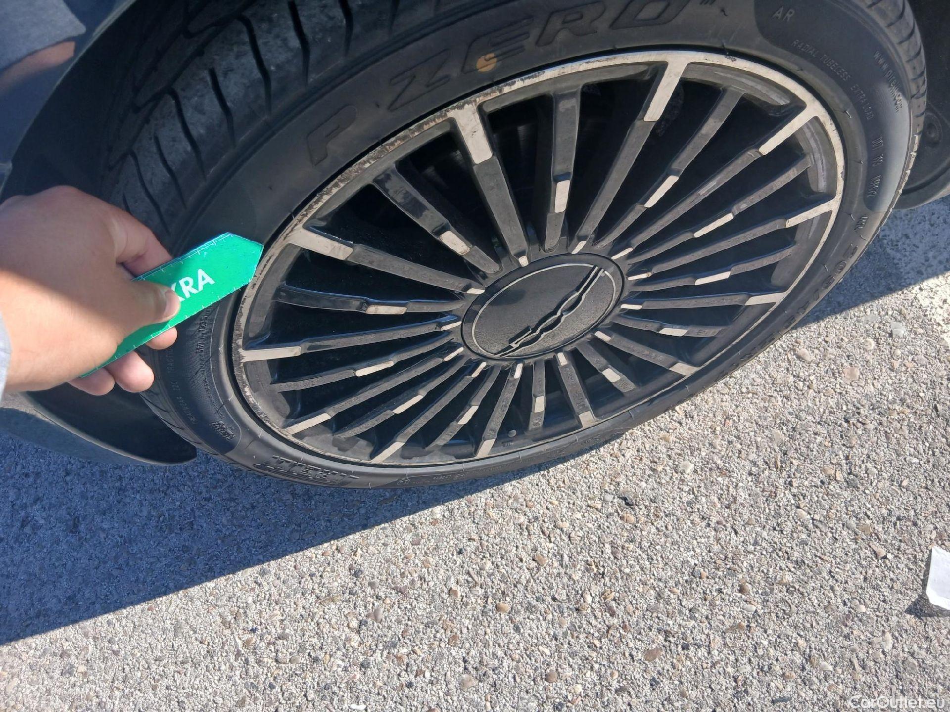  Fiat  500 FIAT  / 2020 / 3P / berlina con portón laPrima Hb 320km 85kW (118CV)(SL)(SP) #10