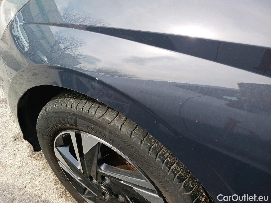  Hyundai  i20 HYUNDAI  / 2020 / 5P / berlina con portón 1.0 TGDI 74kW (100CV) 48V Klass DCT #20