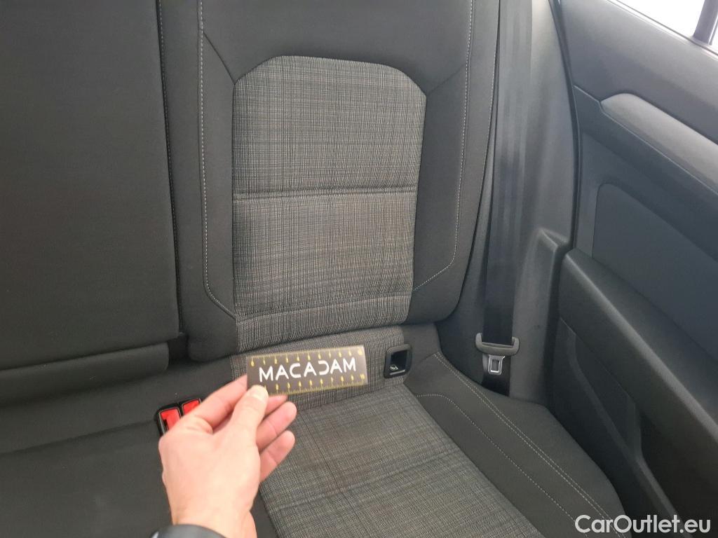  Volkswagen  Passat  Berline Business 2.0 TDI 120CV BVA7 E6d #11