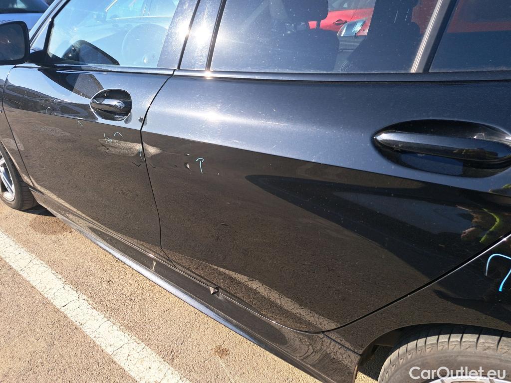  Bmw  Serie 1 BMW  / 2019 / 5P / berlina con portón 116d #38