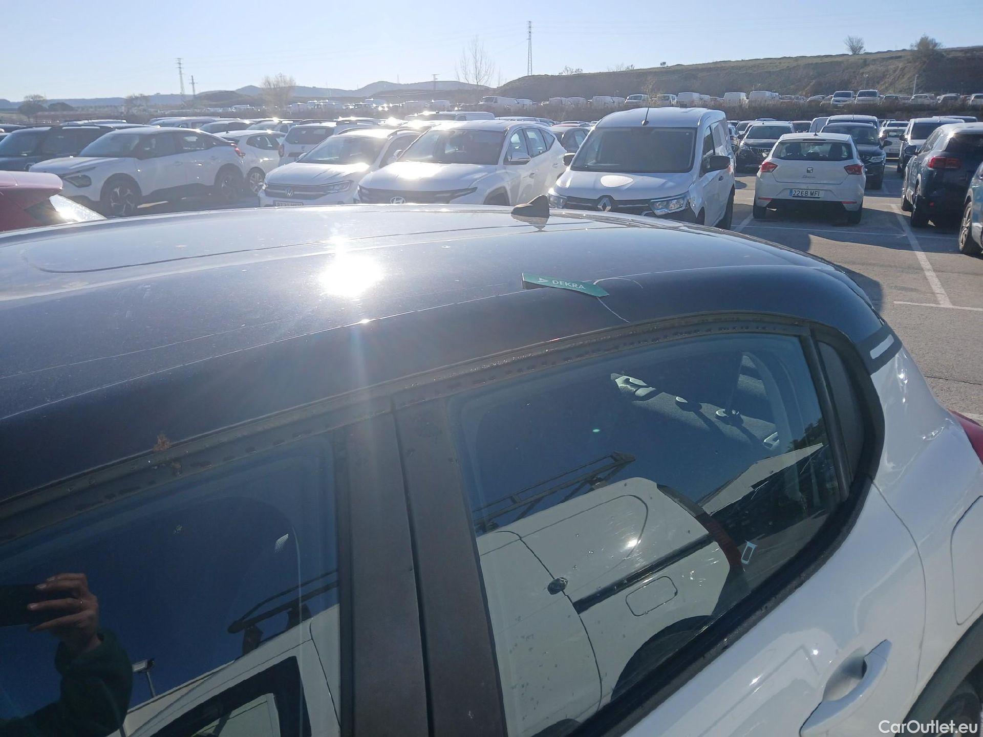  Citroen  C3 CITROEN  / 2020 / 5P / berlina con portón PureTech 81KW (110CV) S&S Feel Pack (AC2) #12