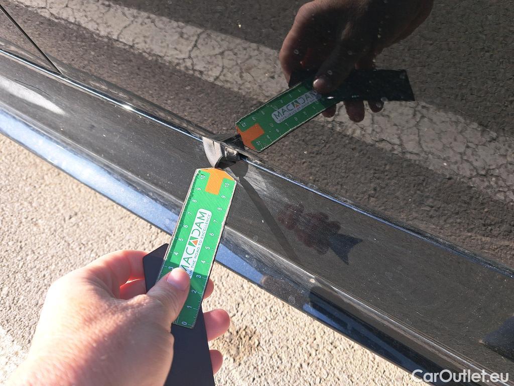  Bmw  Serie 1 BMW  / 2019 / 5P / berlina con portón 116d #43