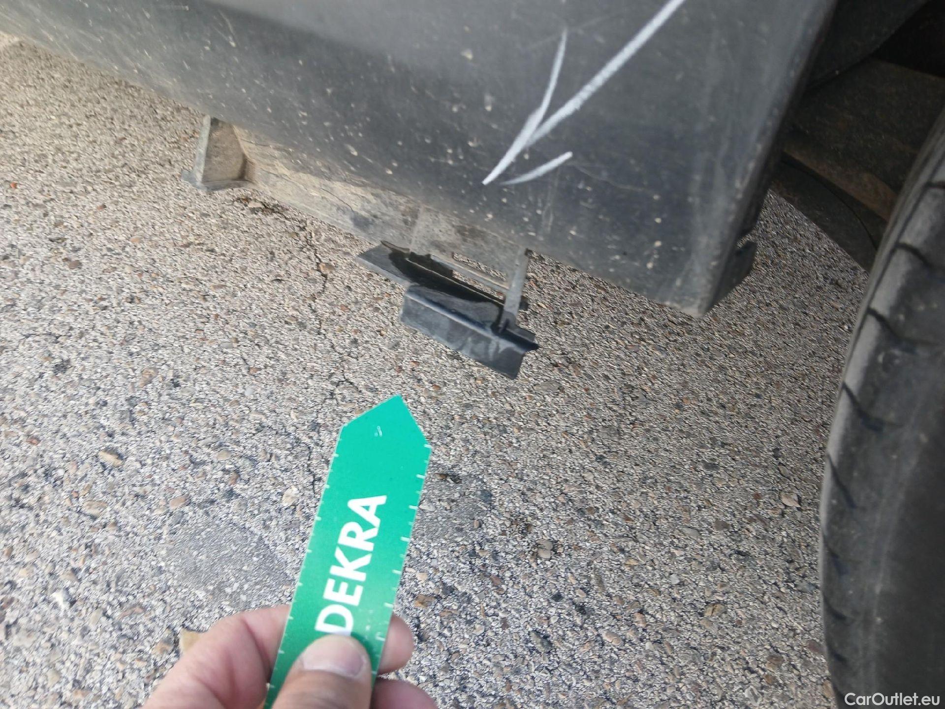  Citroen  C3 CITROEN  / 2020 / 5P / berlina con portón PureTech 81KW (110CV) S&S Feel Pack (AC2) #18