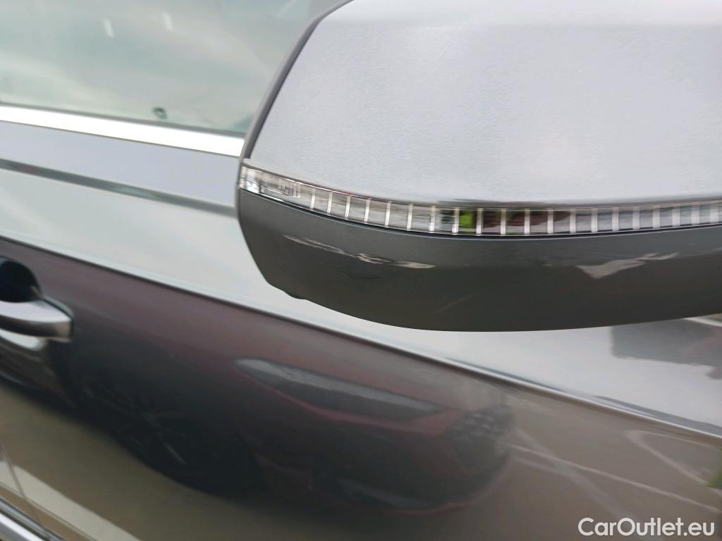  Audi  Q7 AUDI  / 2019 / 5P / todoterreno S line 55 TFSIe 280kW(381CV) quattro tip #8