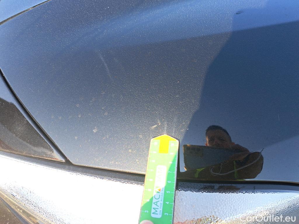  Bmw  Serie 1 BMW  / 2019 / 5P / berlina con portón 116d #45