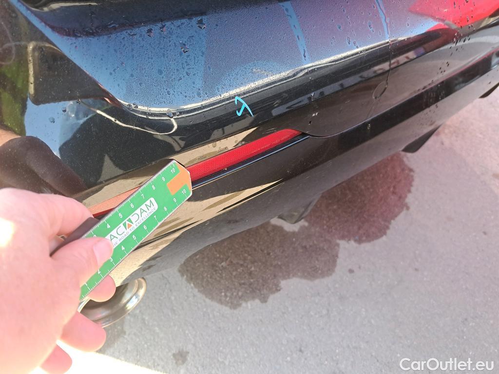  Bmw  Serie 1 BMW  / 2019 / 5P / berlina con portón 116d #36