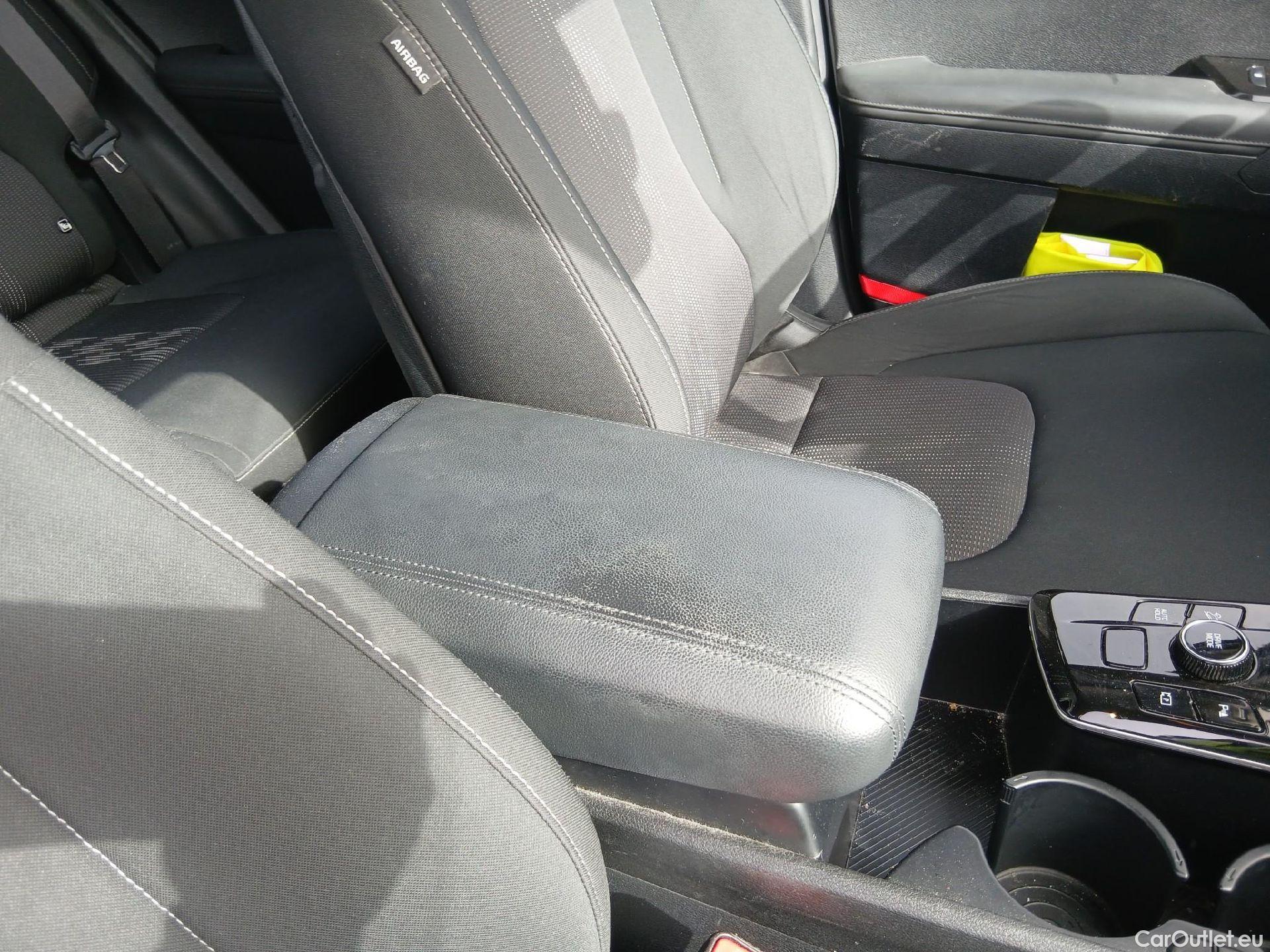  KIA  Sportage KIA  / 2022 / 5P / todoterreno 1.6 T-GDi HEV 171kW (230CV) Drive 4X2 #33