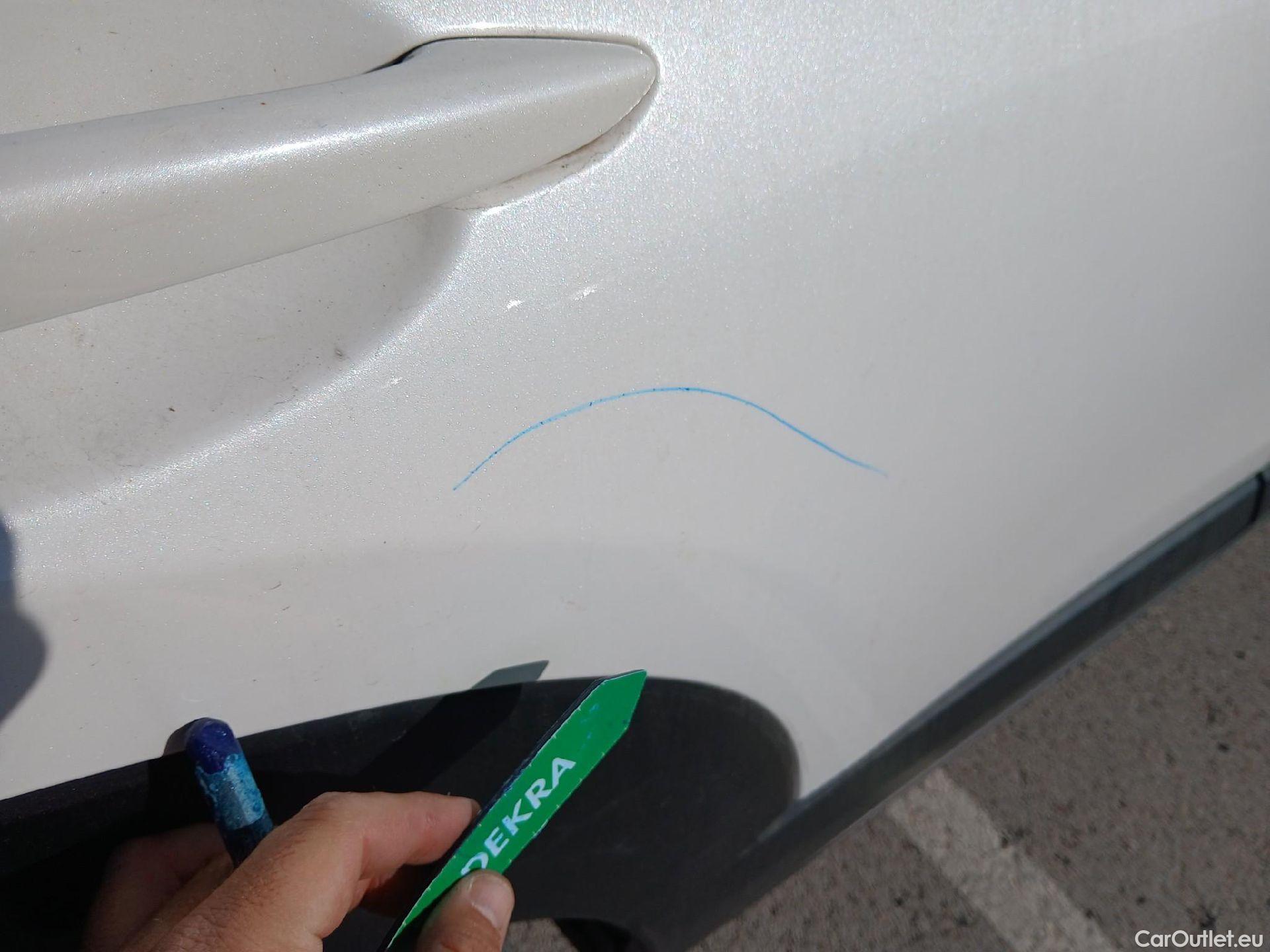  Mazda  CX-30 MAZDA  / 2019 / 5P / todoterreno SKYACTIV-G 2.0 90 kW 2WD AT Evolution #28