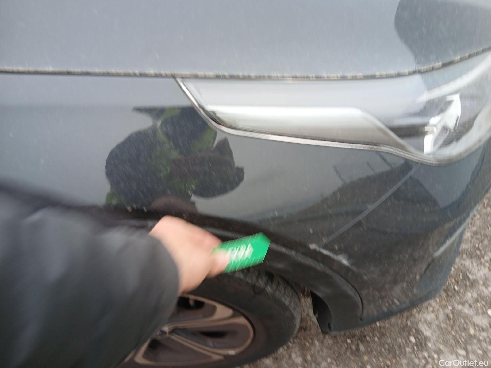  KIA  XCeed KIA  1.6 GDi PHEV 104kW (141CV) eDrive (AC) #24