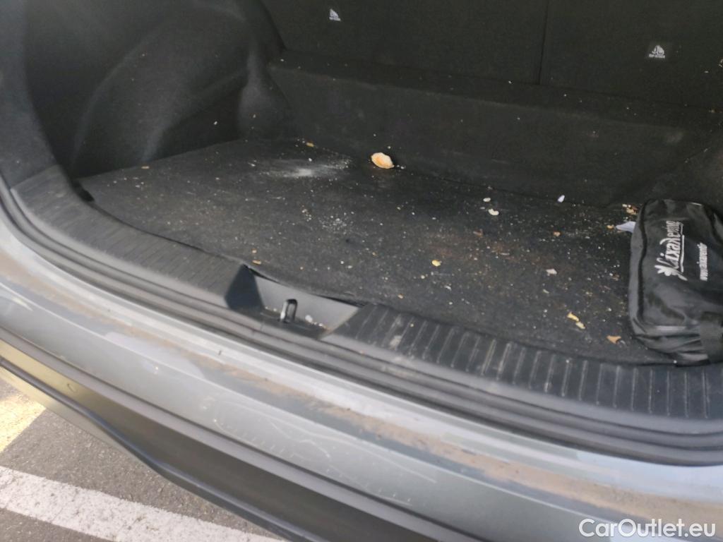  Nissan  Qashqai NISSAN  / 2021 / 5P / todoterreno DIG-T 116kW (158CV) mHEV Xtronic Acenta (AC) #32