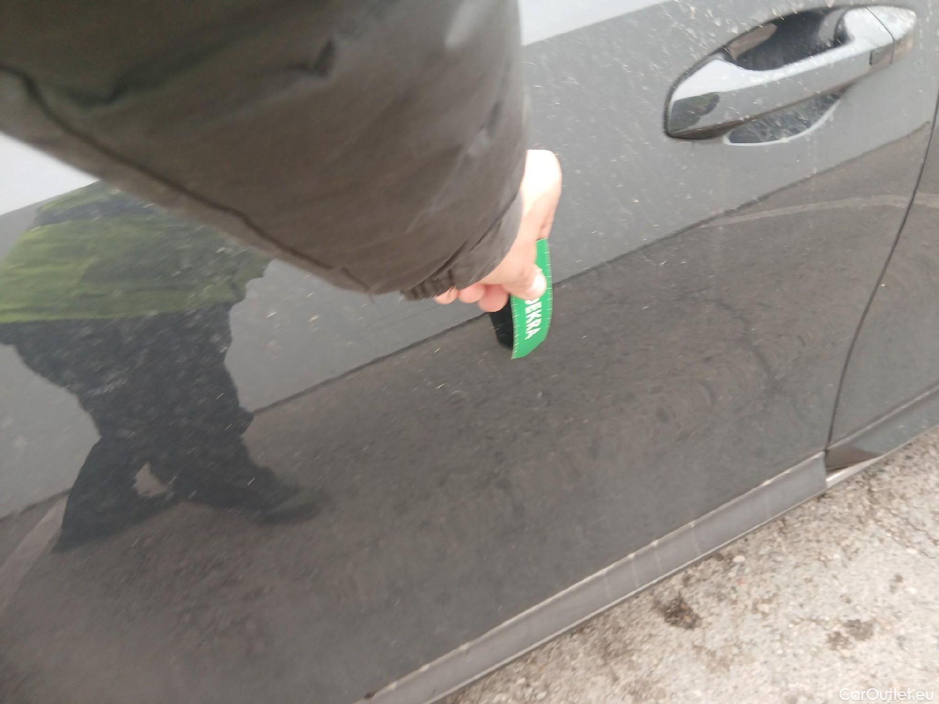  KIA  XCeed KIA  1.6 GDi PHEV 104kW (141CV) eDrive (AC) #9