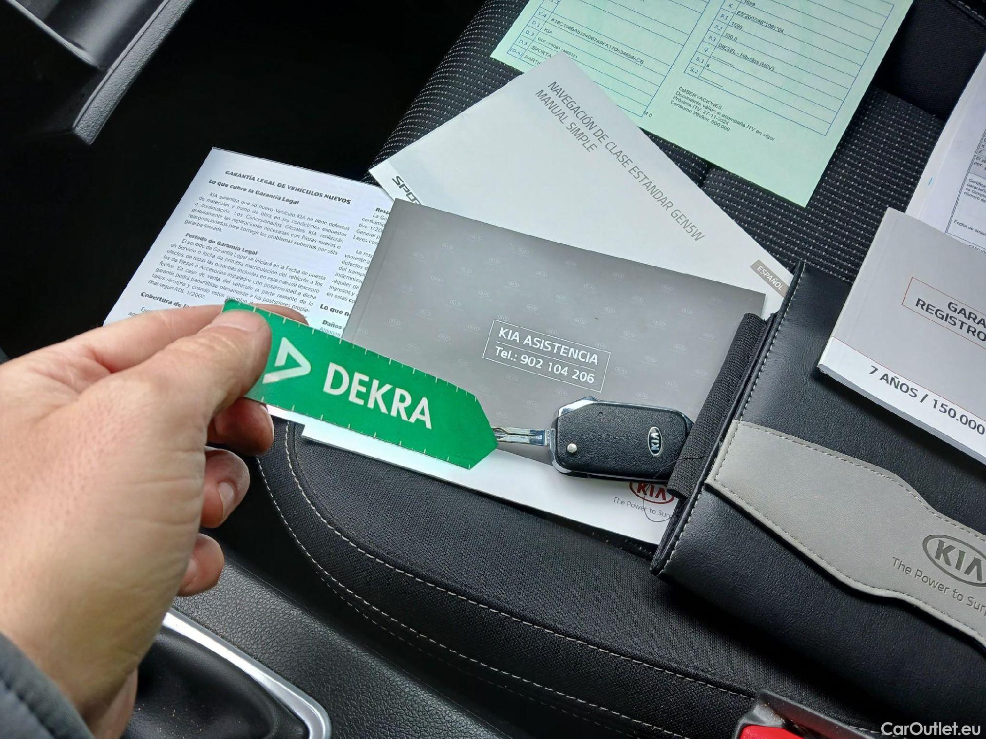  KIA  Sportage KIA  1.6MHEV Drive 100kW(136CV) 4x2(Crist Tintados)(CX) #25