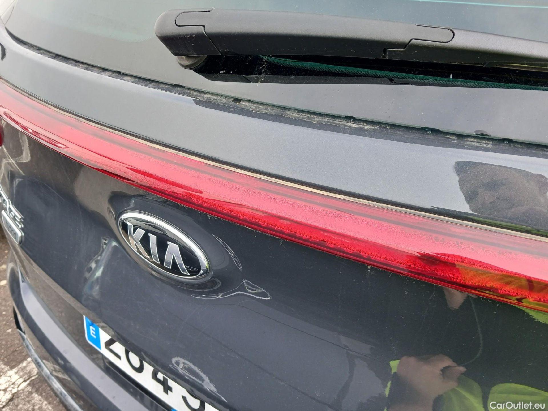  KIA  Sportage KIA  1.6MHEV Drive 100kW(136CV) 4x2(Crist Tintados)(CX) #16