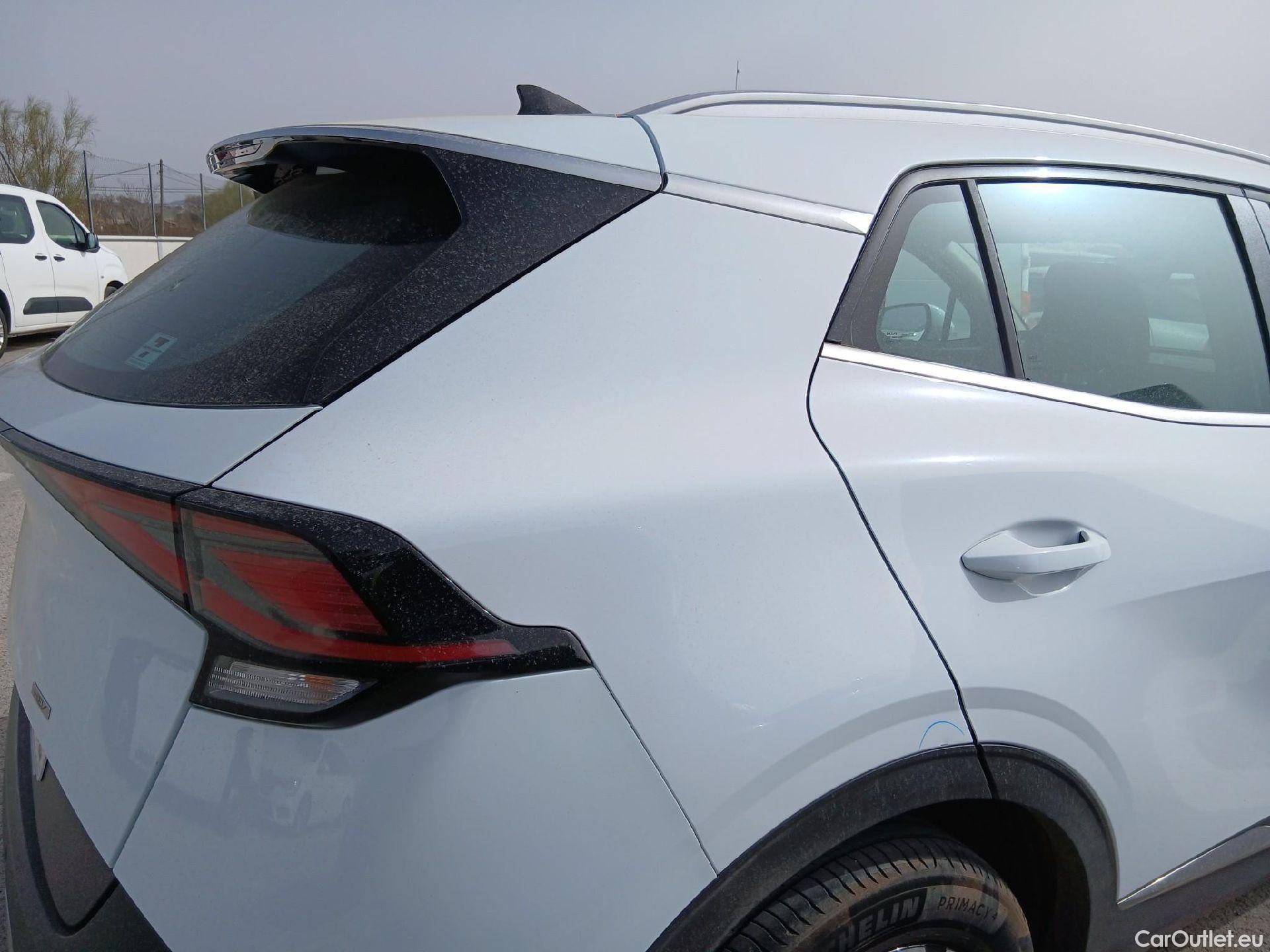  KIA  Sportage KIA  / 2022 / 5P / todoterreno 1.6 T-GDi HEV 171kW (230CV) Drive 4X2 #27