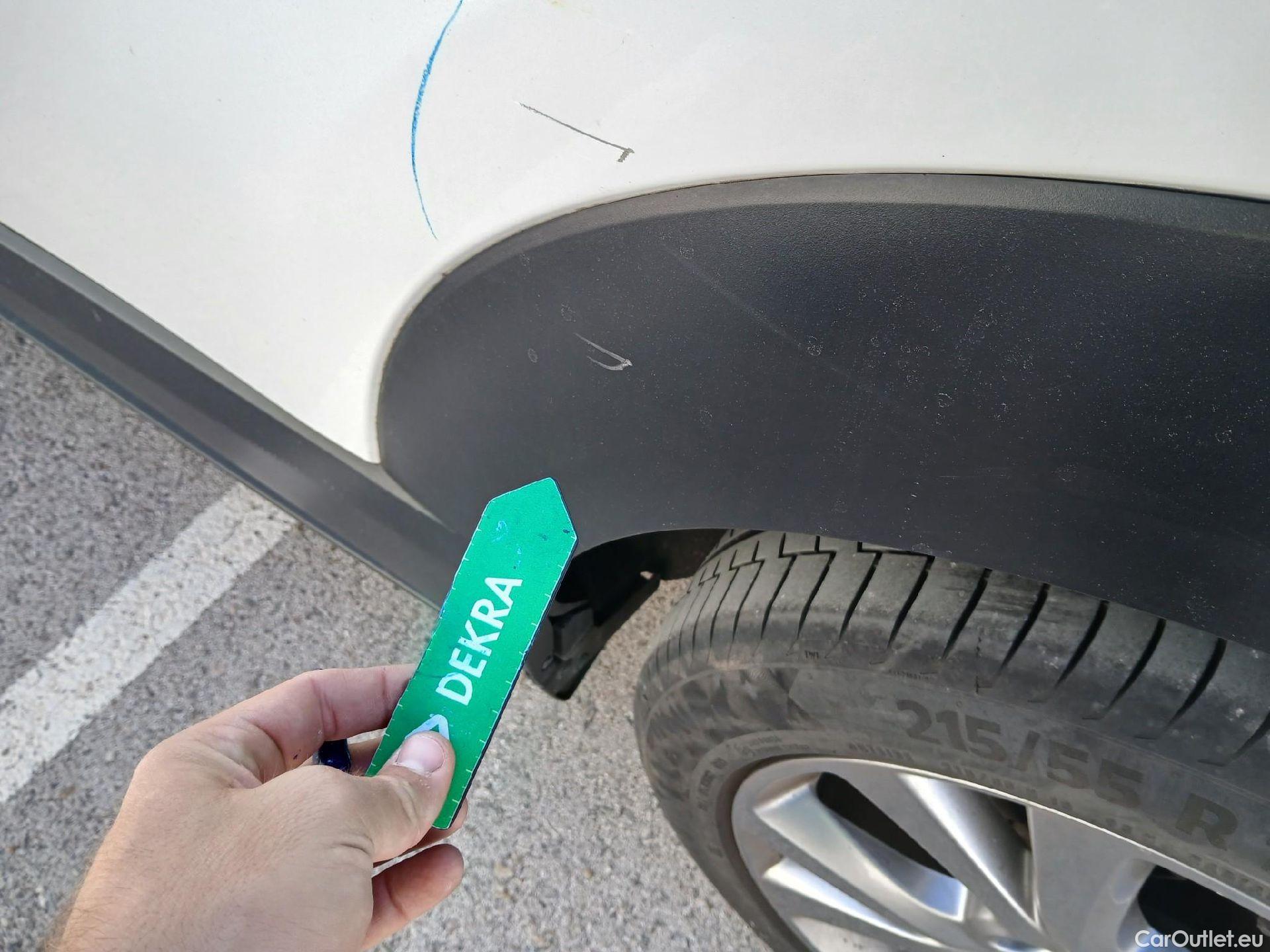  Mazda  CX-30 MAZDA  / 2019 / 5P / todoterreno SKYACTIV-G 2.0 90 kW 2WD AT Evolution #19