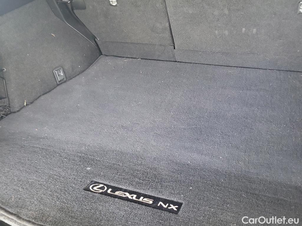  Lexus  NX LEXUS  / 2021 / 5P / todoterreno 350h Executive 2WD #30