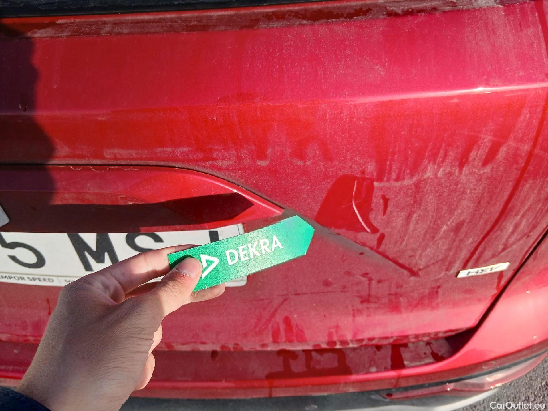  KIA  Niro KIA  / 2022 / 5P / crossover 1.6 GDi HEV 104kW (141CV) Drive #30