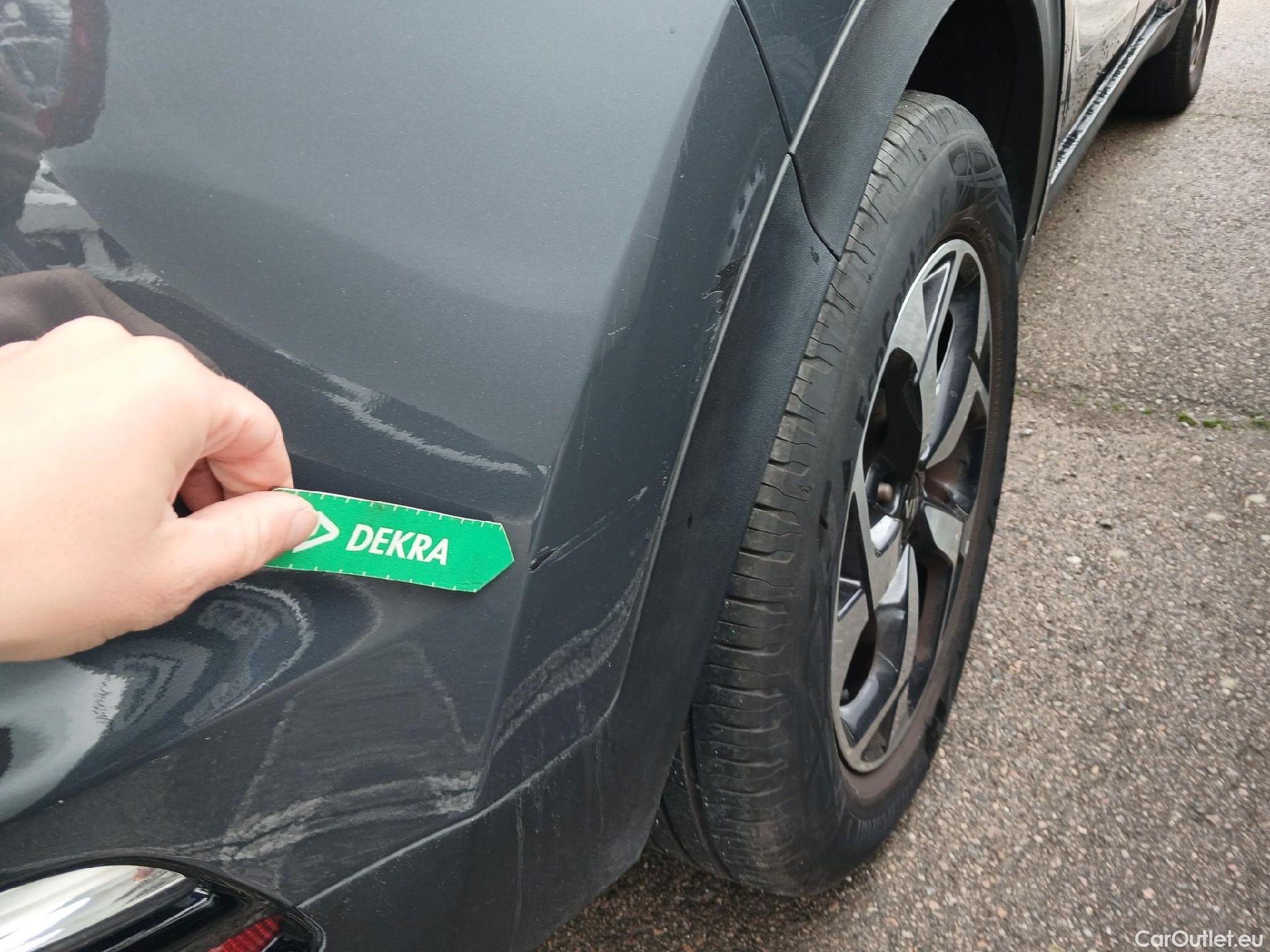  KIA  Sportage KIA  1.6MHEV Drive 100kW(136CV) 4x2(Crist Tintados)(CX) #13