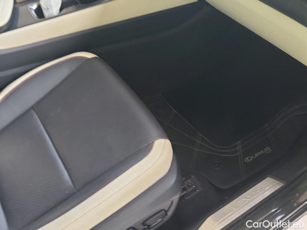  Lexus  NX LEXUS  / 2021 / 5P / todoterreno 350h Executive 2WD #32