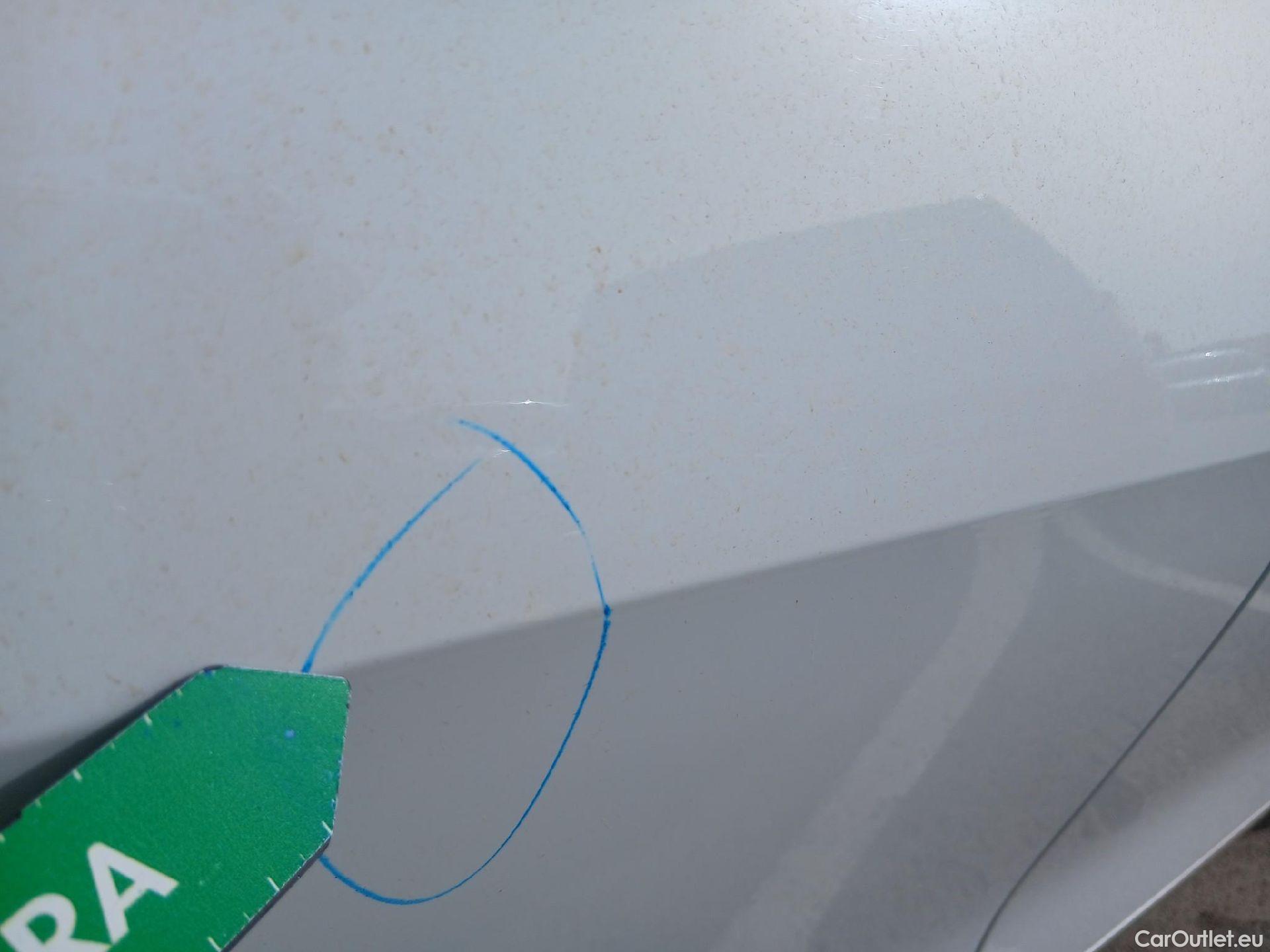  KIA  Sportage KIA  / 2022 / 5P / todoterreno 1.6 T-GDi HEV 171kW (230CV) Drive 4X2 #28