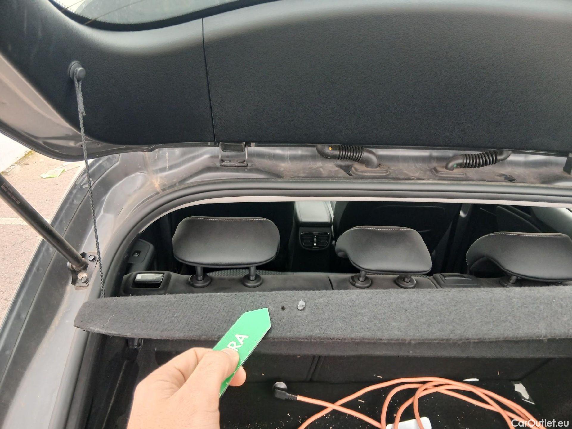  KIA  XCeed KIA  1.6 GDi PHEV 104kW (141CV) eDrive (AC) #26