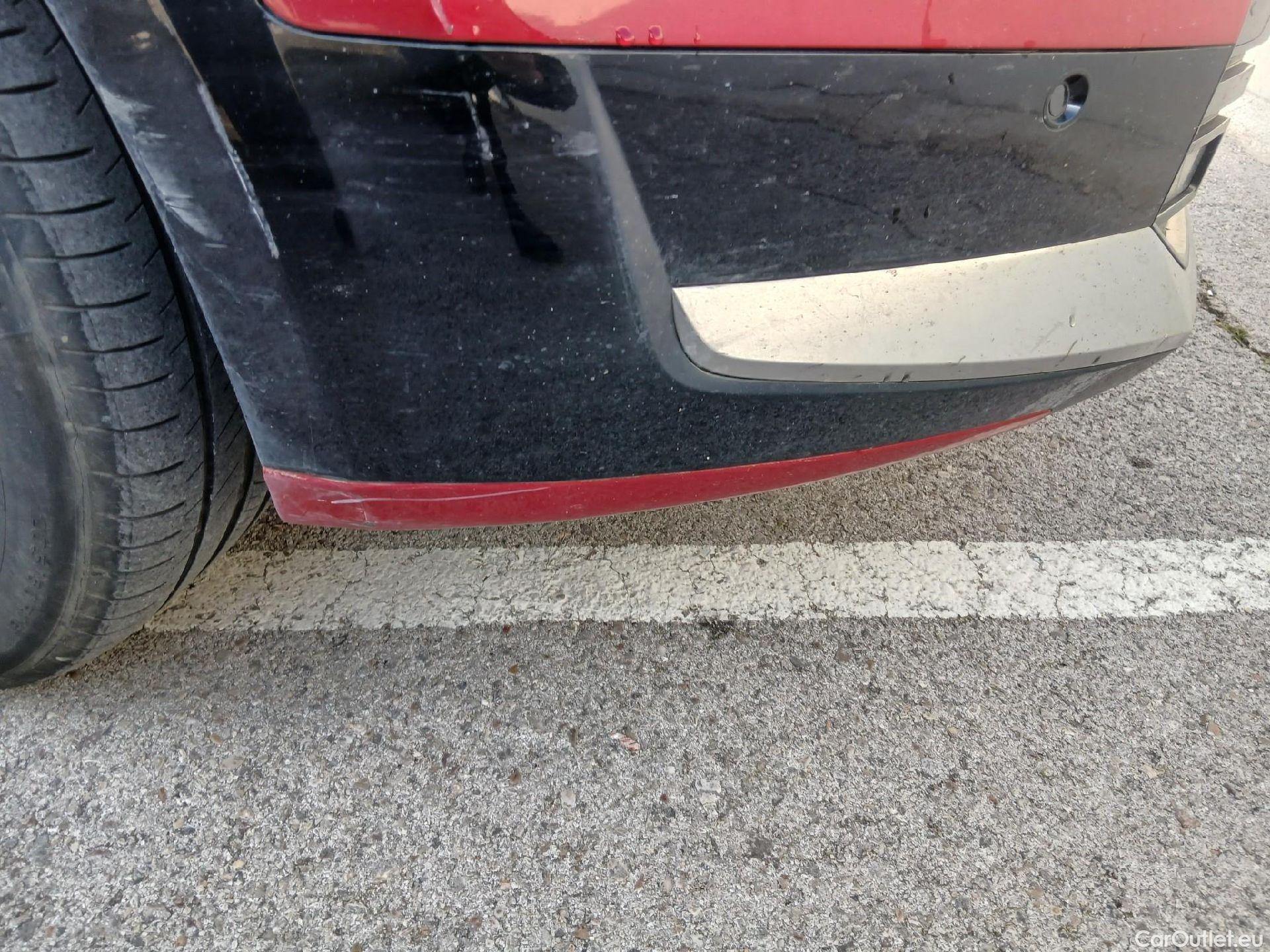  KIA  Niro KIA  / 2022 / 5P / crossover 1.6 GDi HEV 104kW (141CV) Drive #8