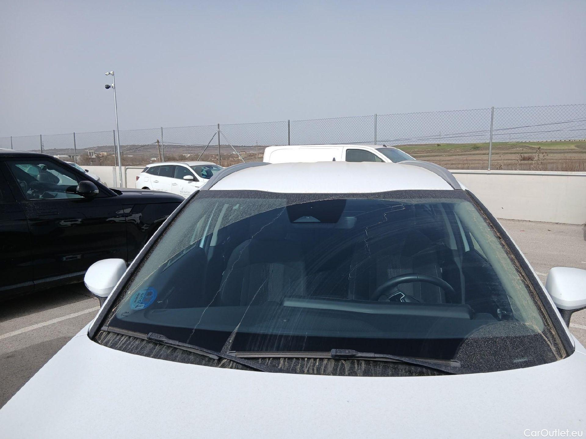  KIA  Sportage KIA  / 2022 / 5P / todoterreno 1.6 T-GDi HEV 171kW (230CV) Drive 4X2 #1