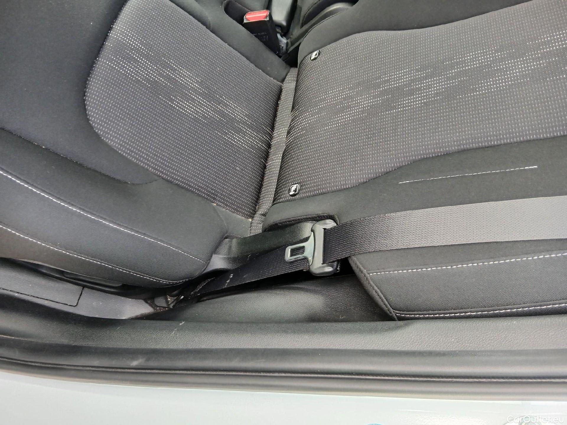  KIA  Sportage KIA  / 2022 / 5P / todoterreno 1.6 T-GDi HEV 171kW (230CV) Drive 4X2 #14