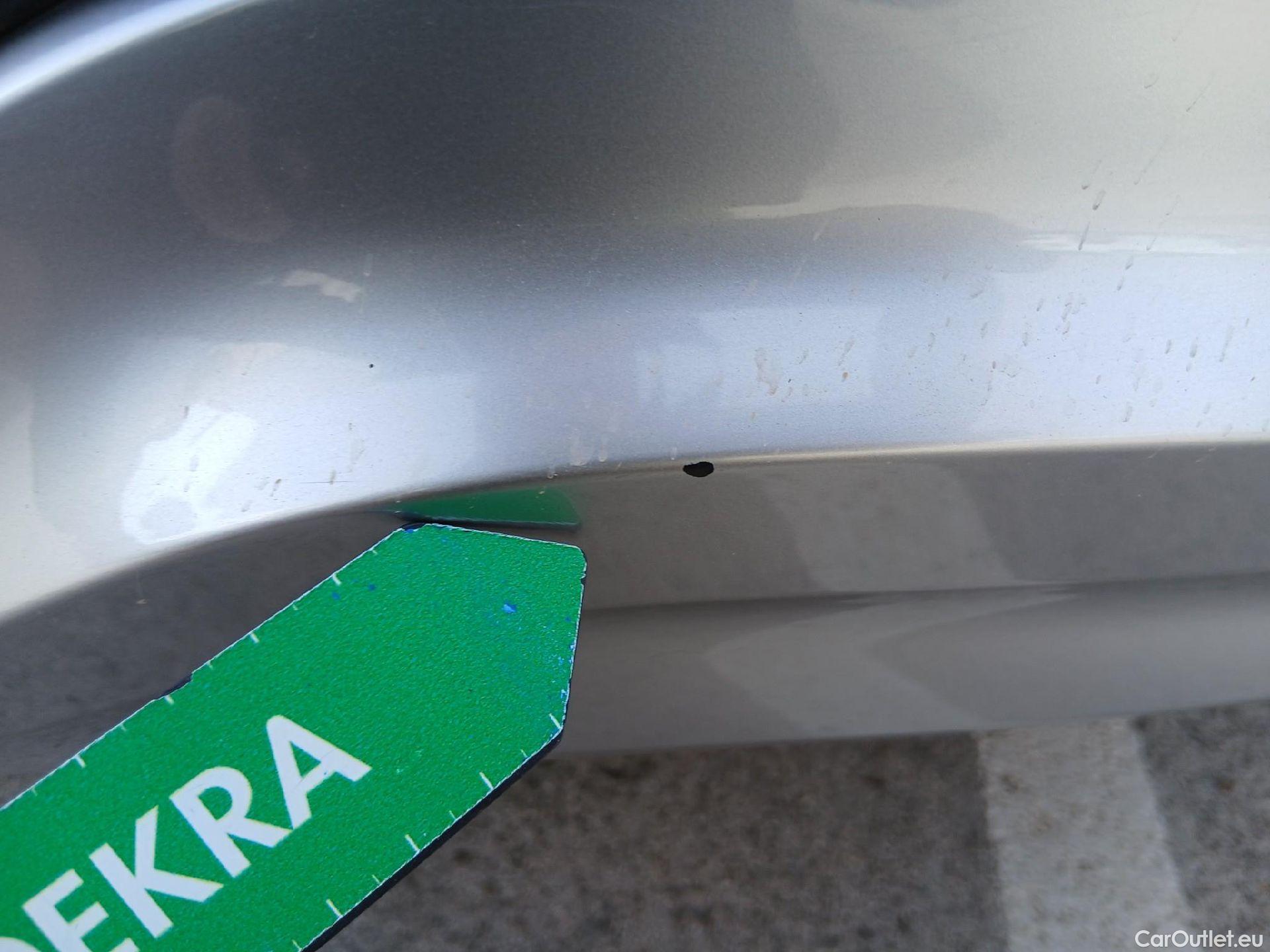  KIA  Sportage KIA  / 2022 / 5P / todoterreno 1.6 T-GDi HEV 171kW (230CV) Drive 4X2 #19