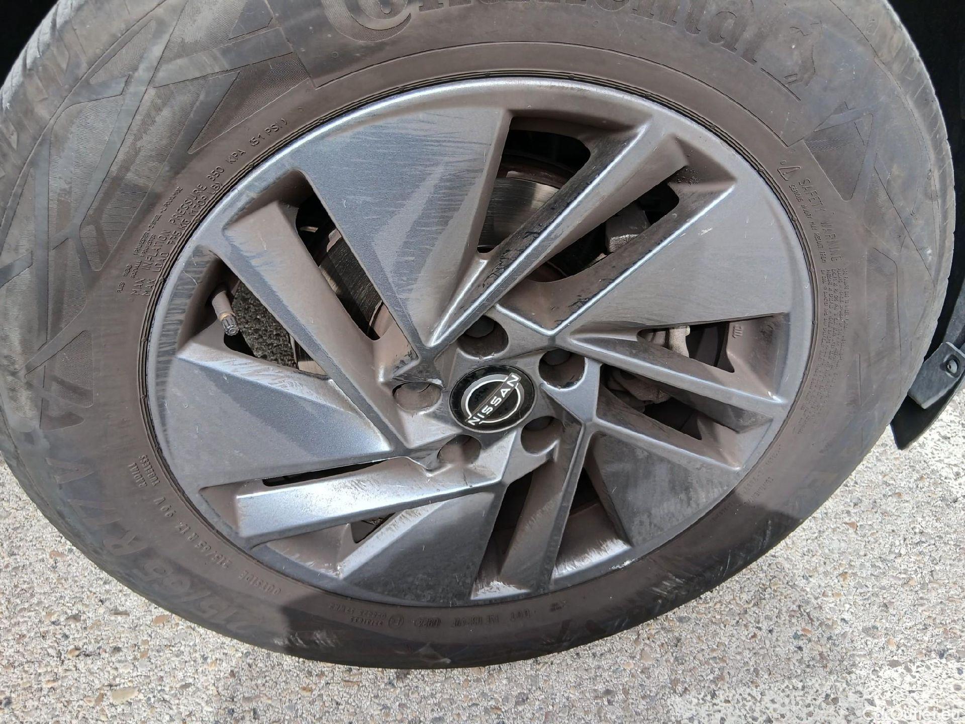  Nissan  Qashqai NISSAN  / 2021 / 5P / todoterreno DIG-T 103kW (140CV) mHEV 4x2 Acenta #50