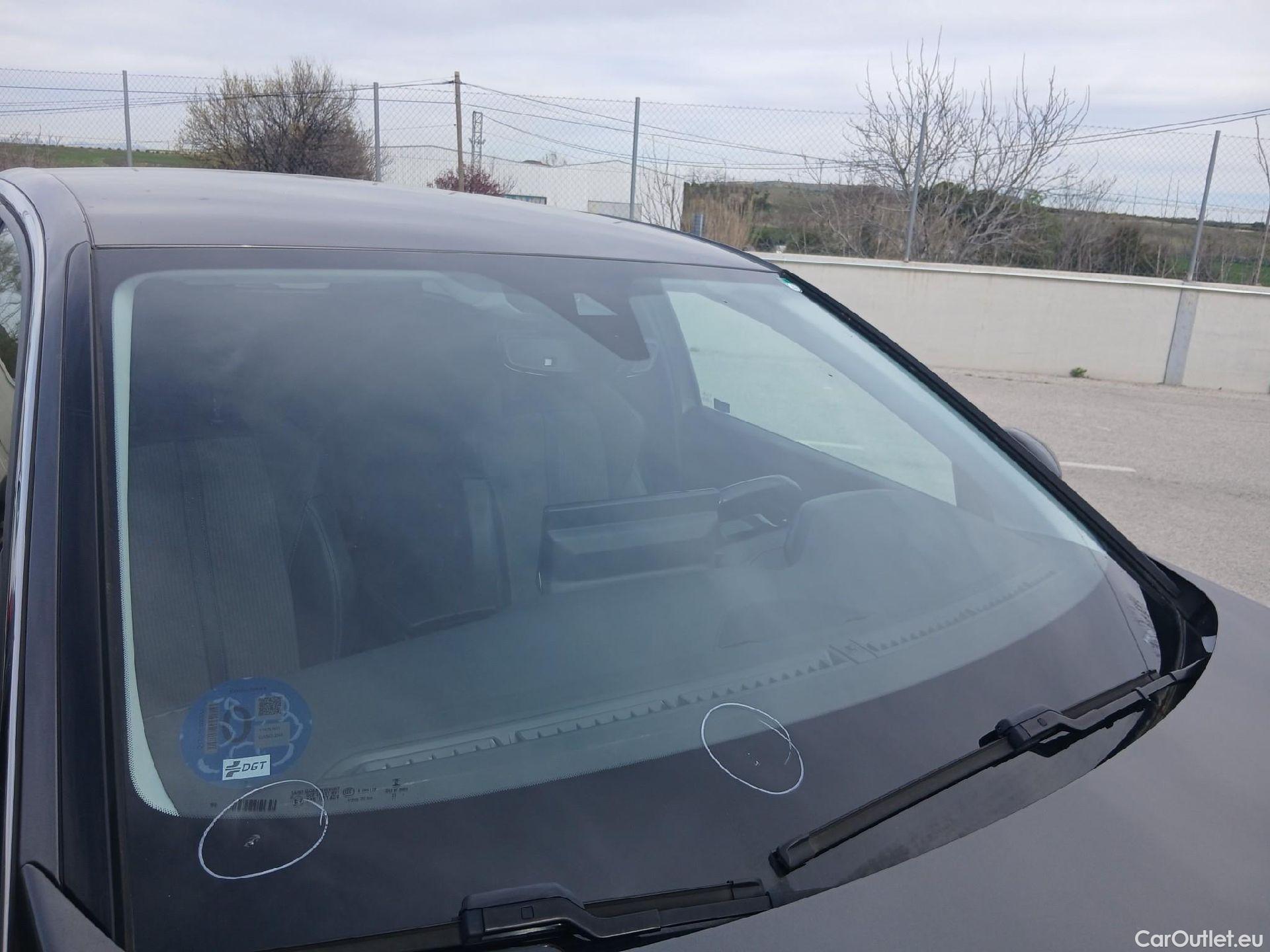  Peugeot  3008 PEUGEOT  Hybrid / 2020 / 5P / todoterreno 225 e-EAT8 Allure (AC2) #18