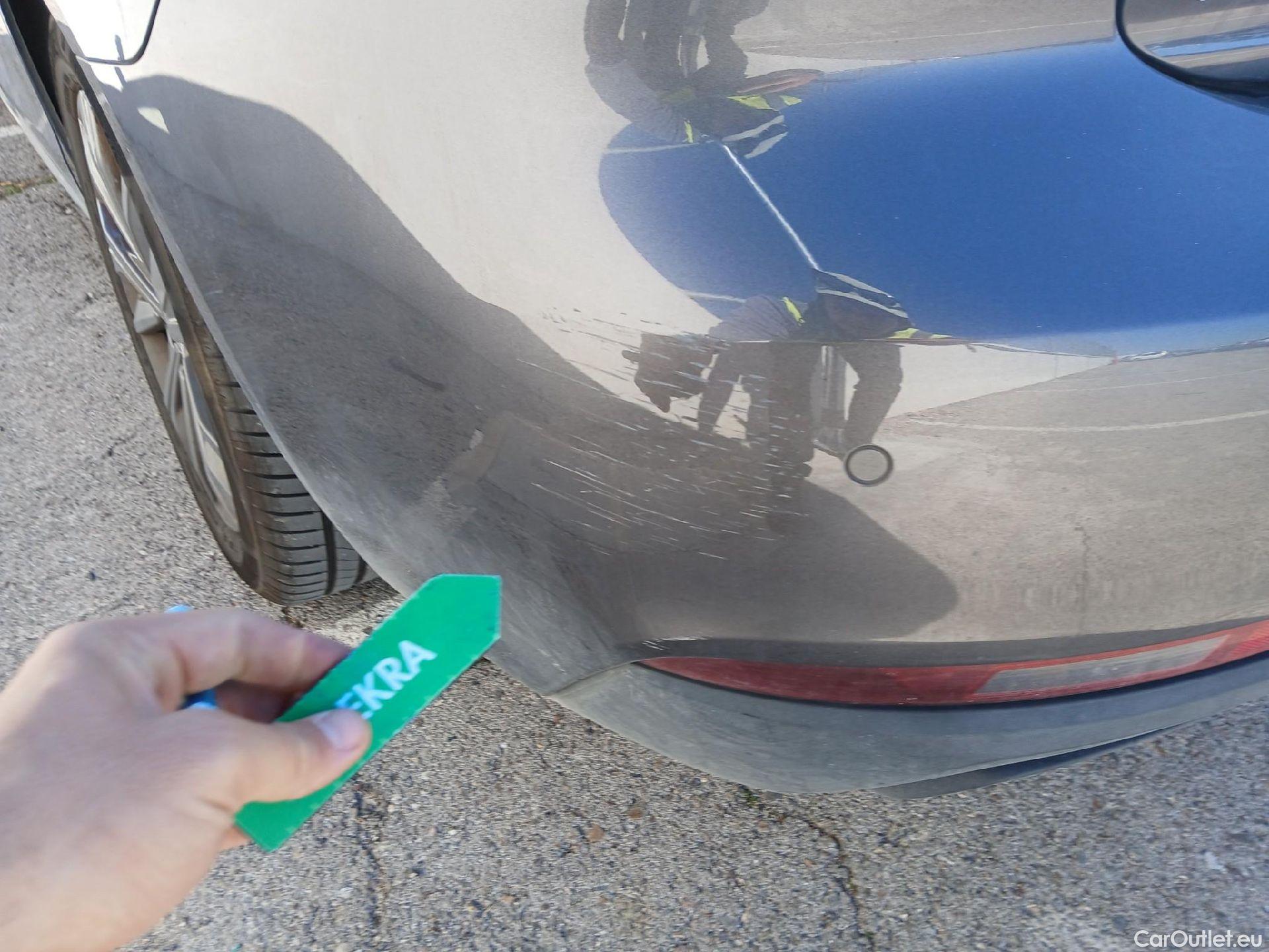  Peugeot  508 PEUGEOT  / 2018 / 5P / berlina con portón 5P Business Line BlueHDi 130 EAT8 (AC) #18