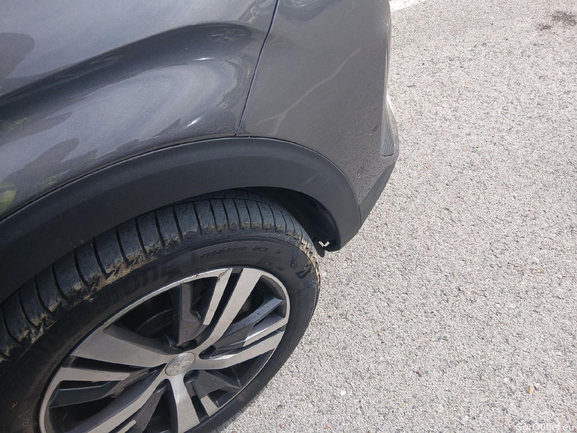  Peugeot  3008 PEUGEOT  Hybrid / 2020 / 5P / todoterreno 225 e-EAT8 Allure (AC2) #50