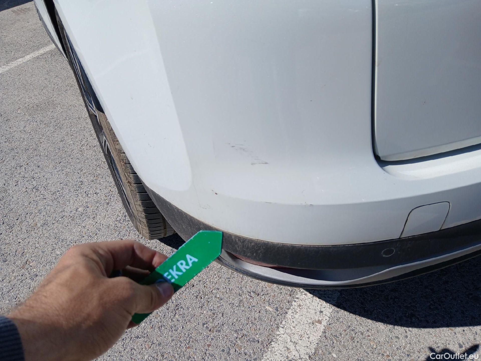  Renault  Grand Scenic RENAULT Grand Scénic / 2016 / 5P / monovolumen compacto Limited TCe 103 kW (140CV) EDC GPF MY21 #23