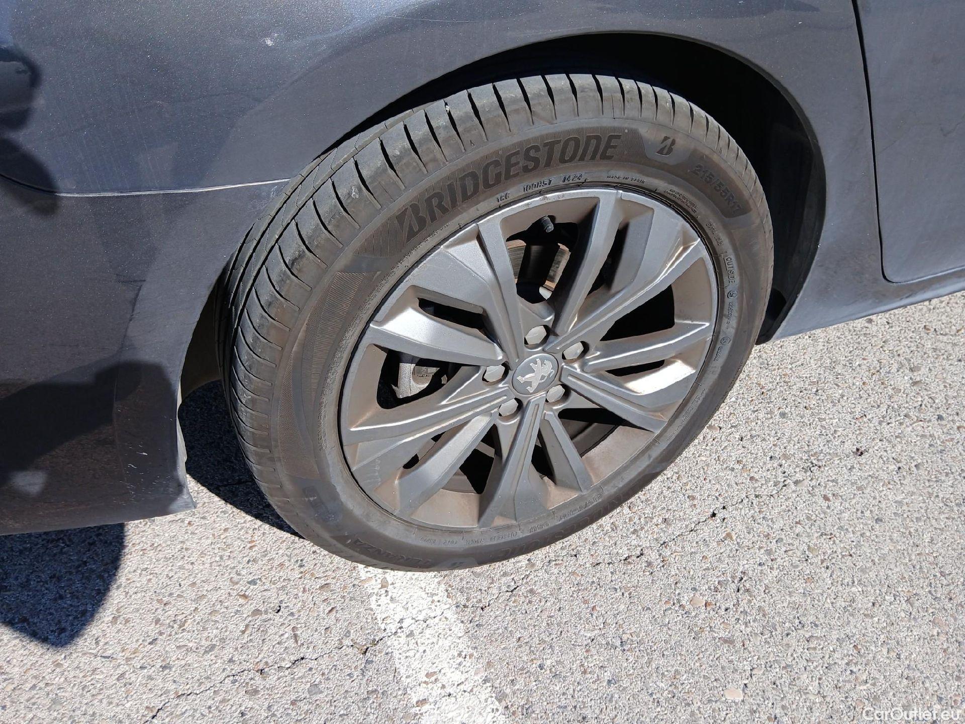  Peugeot  508 PEUGEOT  / 2018 / 5P / berlina con portón 5P Business Line BlueHDi 130 EAT8 (AC) #22