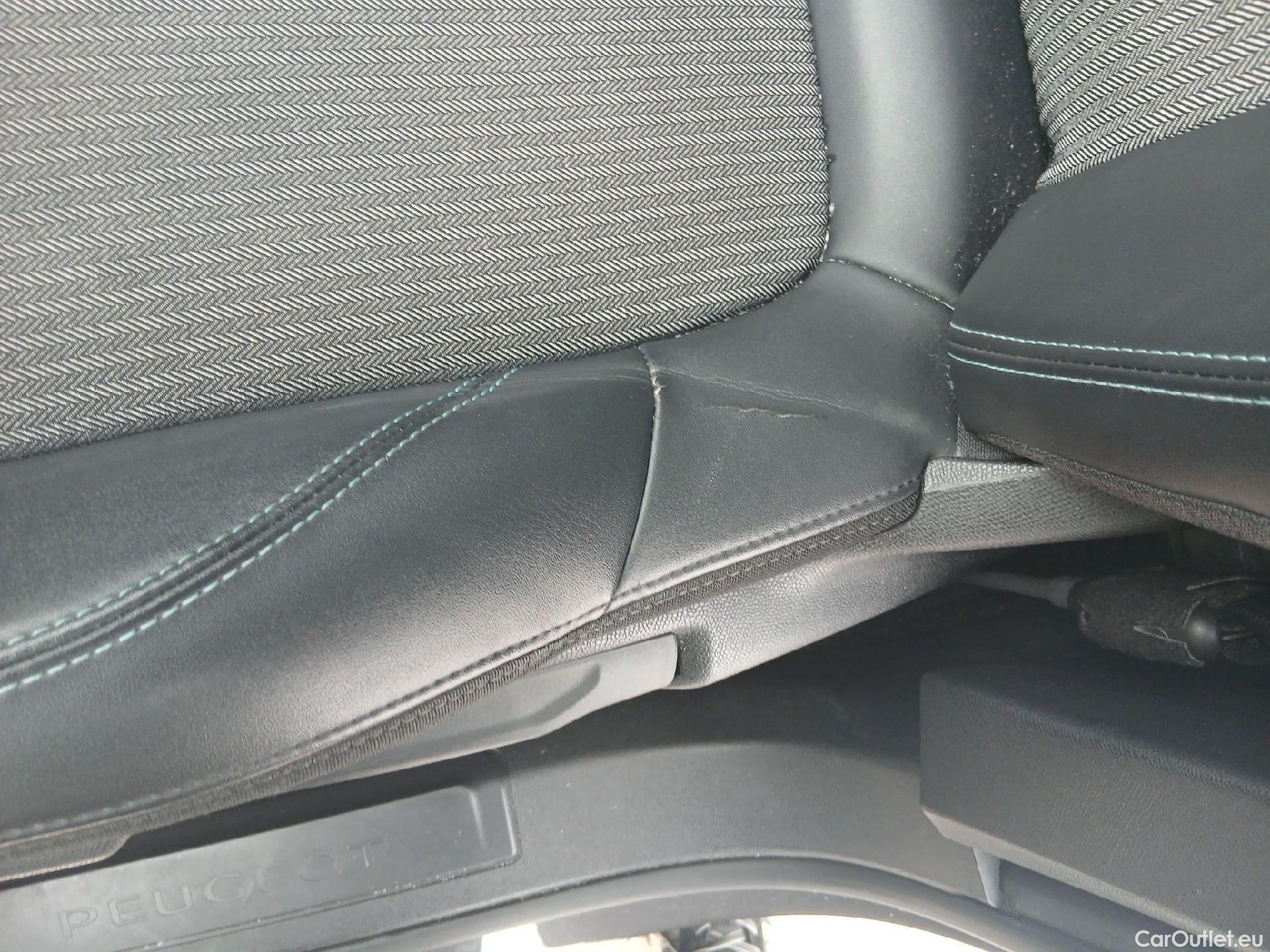  Peugeot  3008 PEUGEOT  Hybrid / 2020 / 5P / todoterreno 225 e-EAT8 Allure (AC2) #7