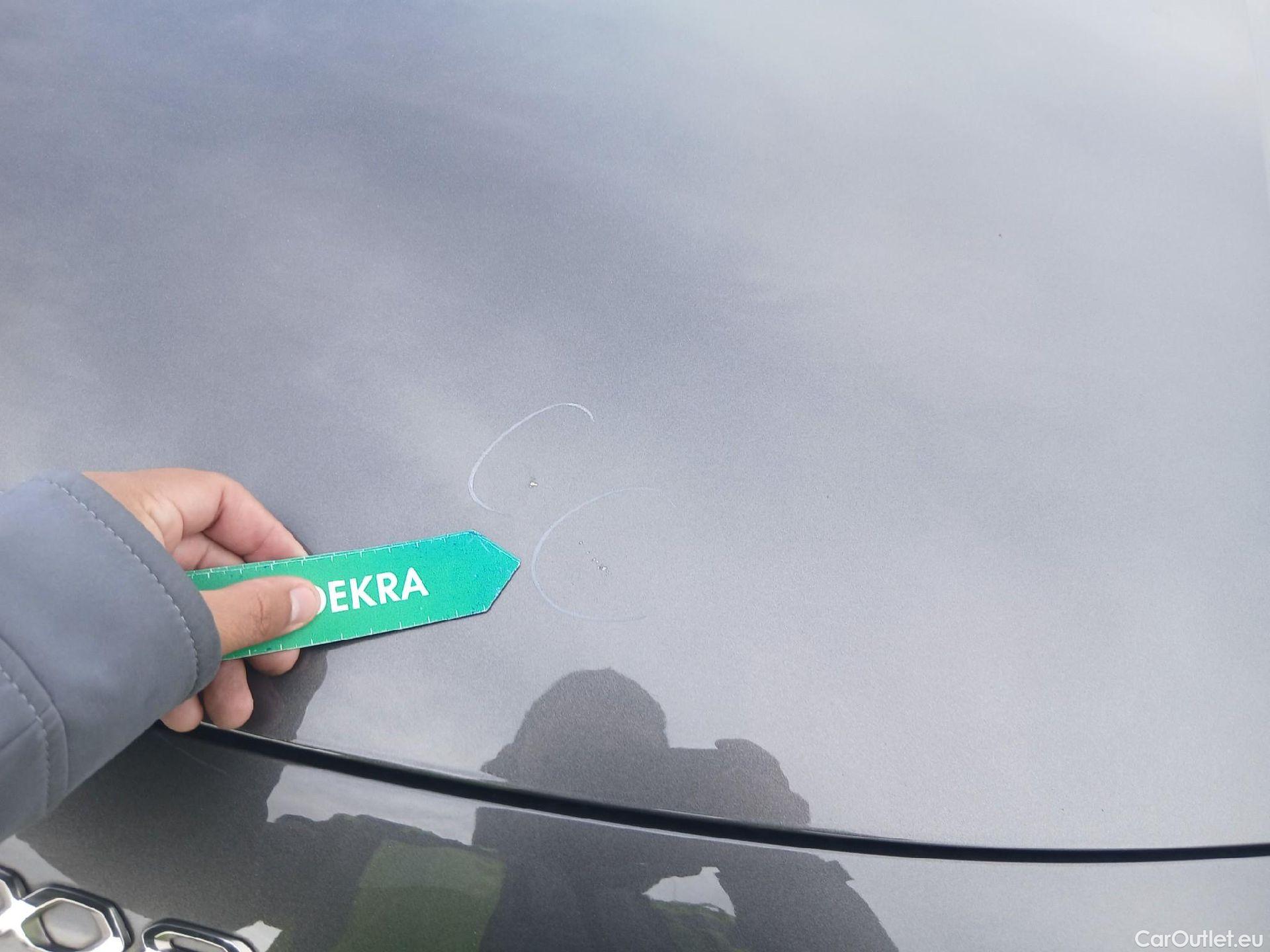  Peugeot  3008 PEUGEOT  Hybrid / 2020 / 5P / todoterreno 225 e-EAT8 Allure (AC2) #13