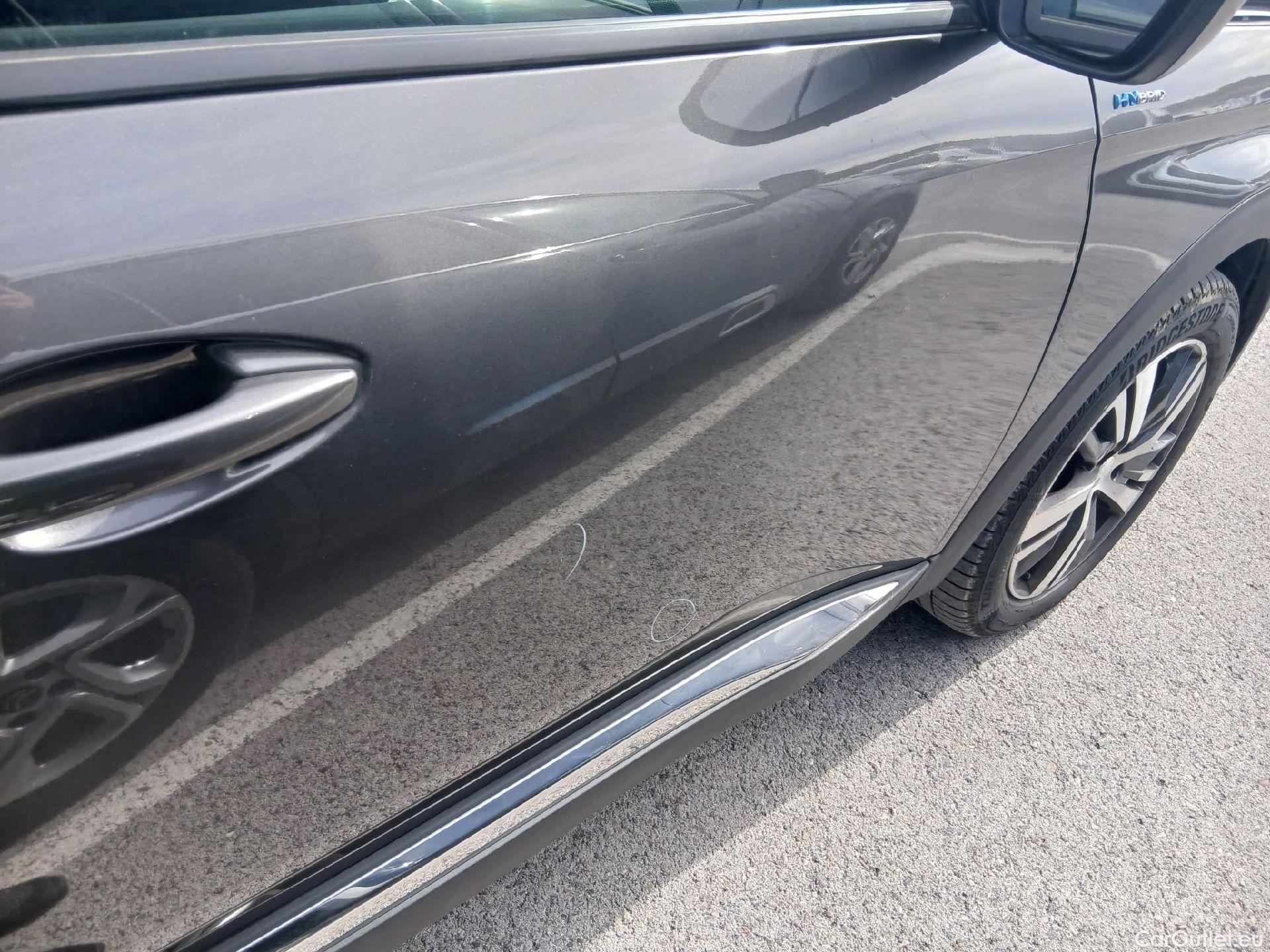  Peugeot  3008 PEUGEOT  Hybrid / 2020 / 5P / todoterreno 225 e-EAT8 Allure (AC2) #45