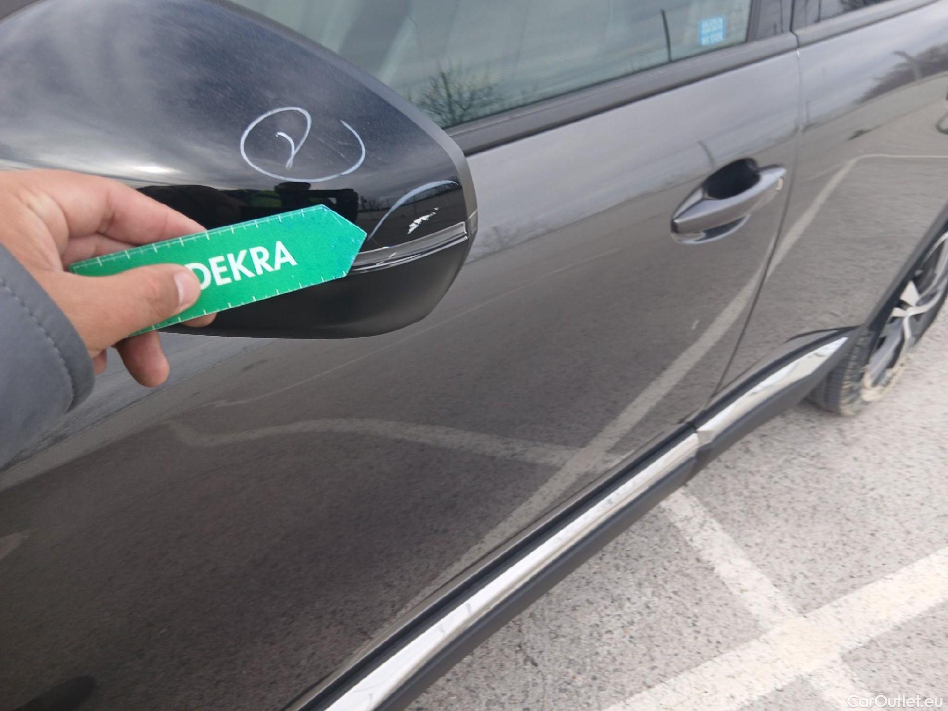  Peugeot  3008 PEUGEOT  Hybrid / 2020 / 5P / todoterreno 225 e-EAT8 Allure (AC2) #22